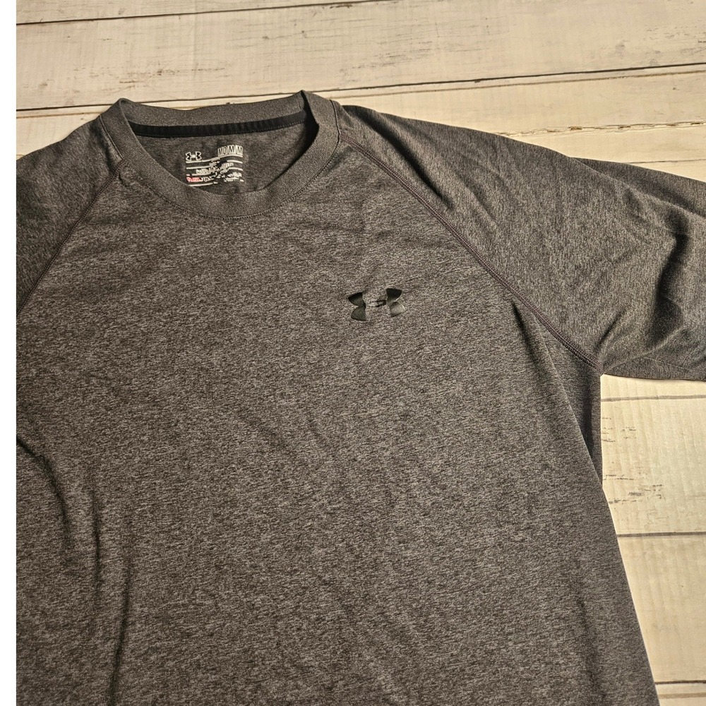 Under Armour Mens HeatGear Loose Fit Training Shirt Gray Heather Medium UA Logo‎